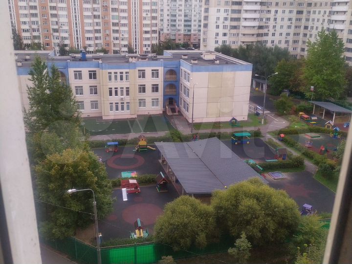 Комната 13 м² в 2-к., 8/17 эт.