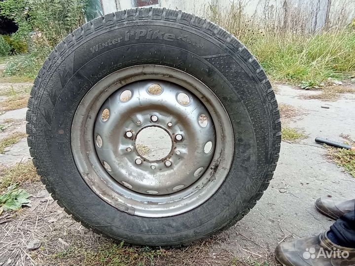 Hankook Winter I'Cept Evo 3 W330A 205/70 R15 96T