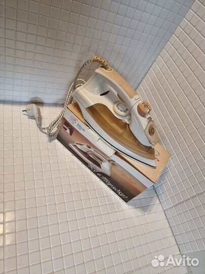 Утюг Belsi BSI-2000 новый