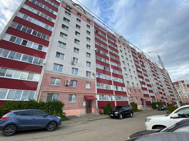 3-к. квартира, 76 м², 10/10 эт.