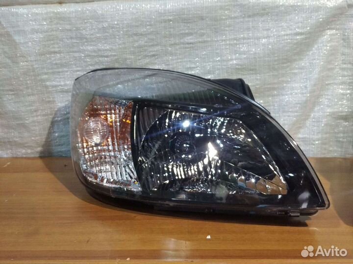 Фары на Киа Рио 2 рестайлинг 2009-2011