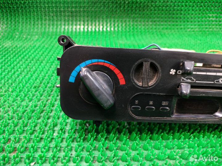 Блок управления отопителем Mitsubishi Lancer CB4W