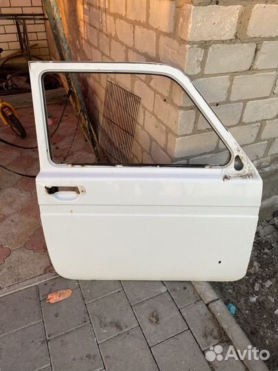 Дверь правая на Ниву 21214
