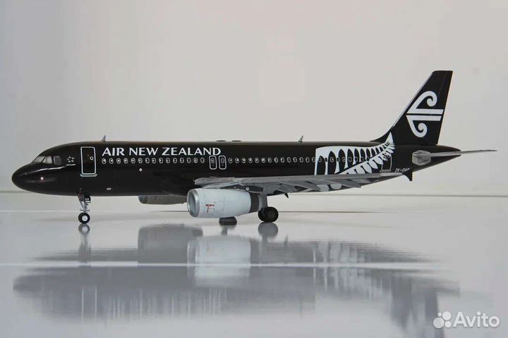 Модель самолета Airbus 320