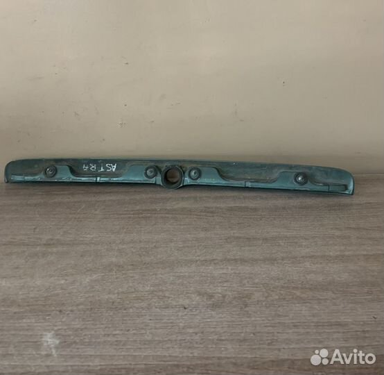 Накладка двери багажника Astra G