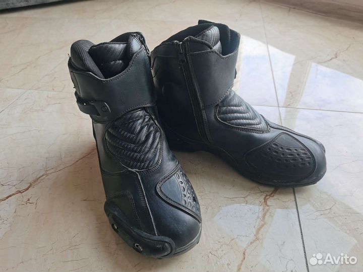 Мотоботы ZXE