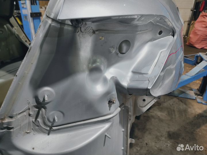 Крыло заднее правое Citroen C 4. Дефект.Вмятины.Се