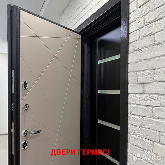 Металлическая входная дверь с установкой в подарок