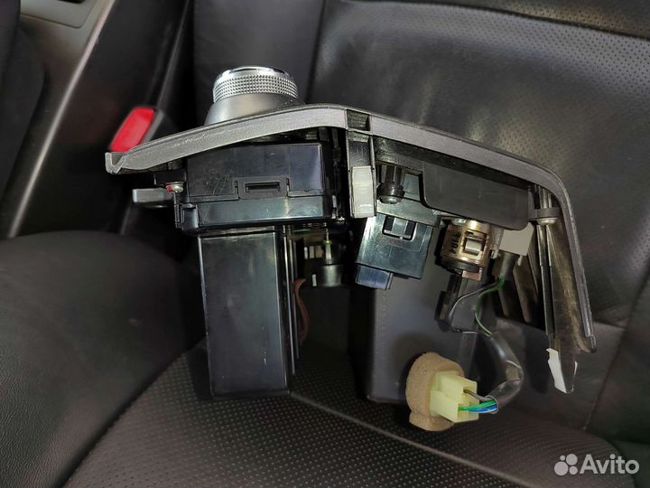 Блок управления климатом ссангенг actyon new