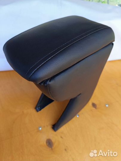 Автомобильные подлокотники