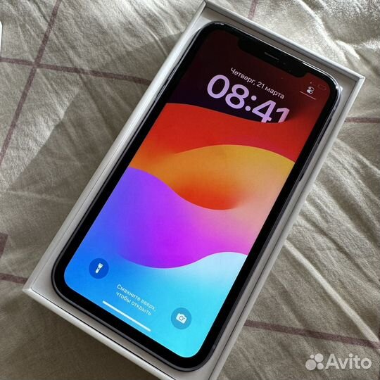 iPhone 11, 64 ГБ