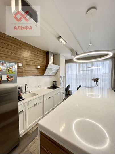 3-к. квартира, 92 м², 18/19 эт.