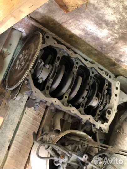 Двигатель dodge caravan 2.4