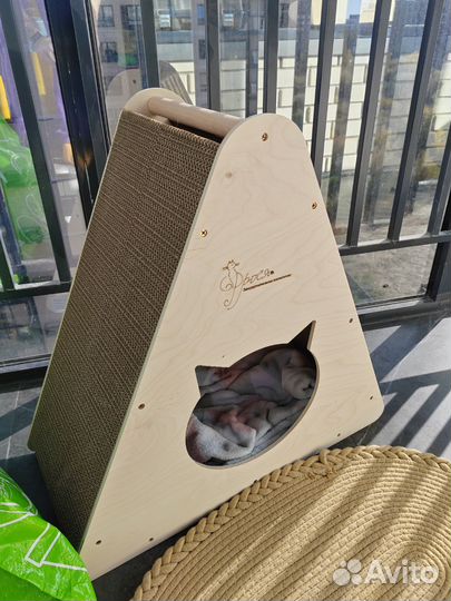 Домик для кошки новый