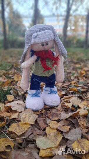 Заяц Тильда вязаный