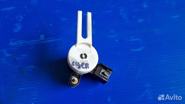 Датчик педали сцепления Opel Astra J Астра