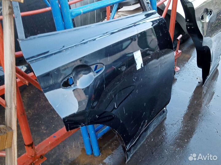 Дверь задняя правая Toyota RAV4 CA40