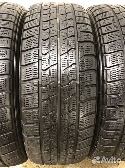 Goodyear UltraGrip Ice Navi Zea 215/65 R16 100Z