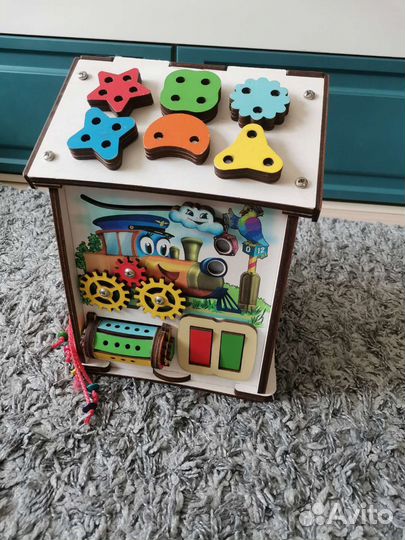 Бизиборд домик со светом