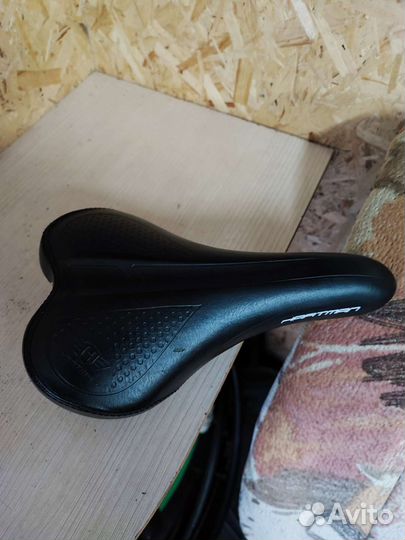 Седло для шоссейного велосипеда