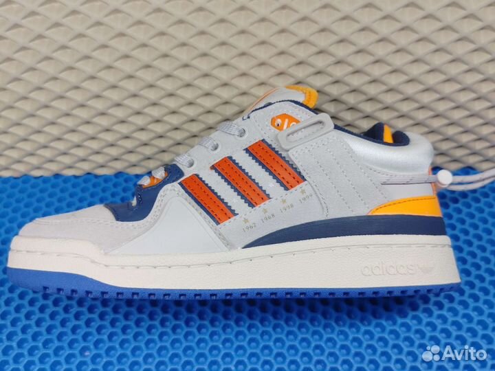 Adidas forum low bad bunny