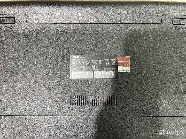 Ноутбук Asus x552e