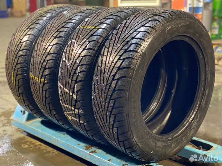 Maxxis Victra SUV M+S 235/60 R18 107H