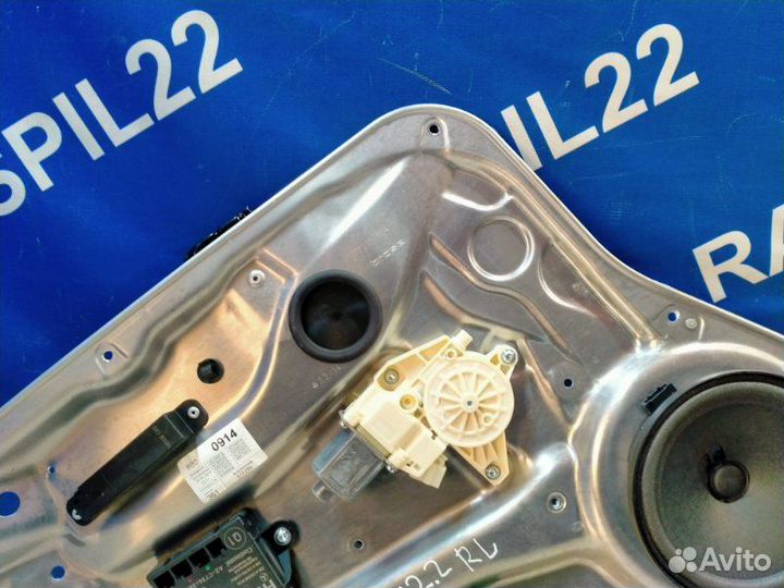 Стеклоподъемник задний левый Mercedes-Benz 212.036