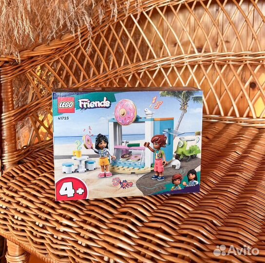 Конструктор lego Friends Магазин пончиков
