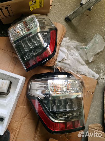 Задние стоп сигналы Toyota 4runner 2016-23