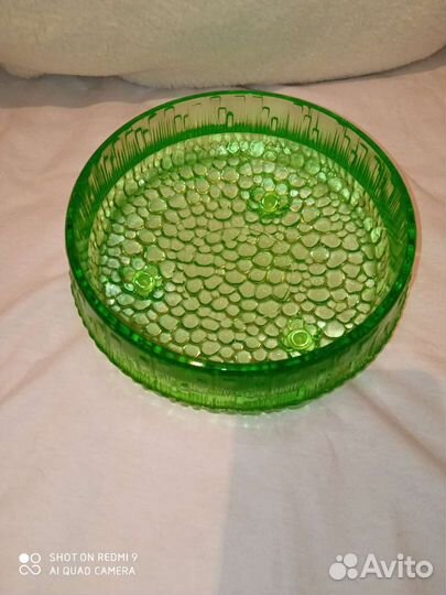 Рубиновое, зелёное стекло бу