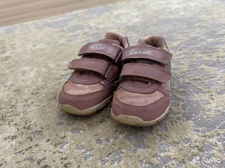 Кроссовки geox 24