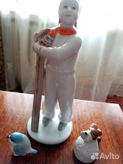 Фарфоровые статуэтки времен СССР