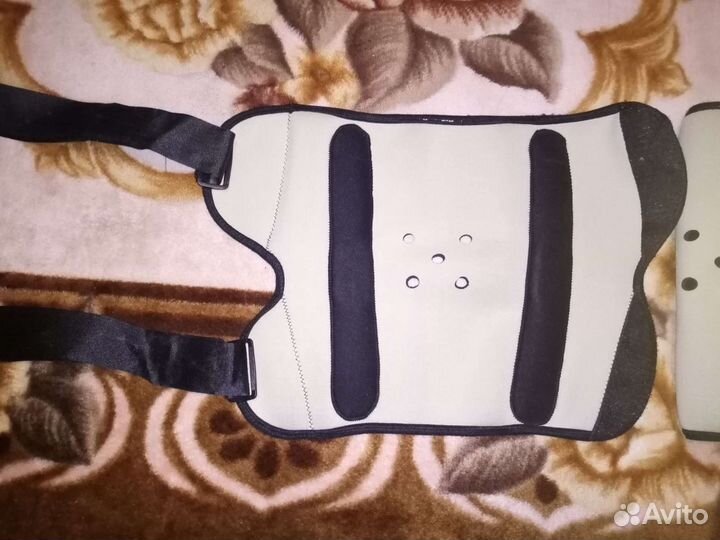 Тутор на коленный сустав