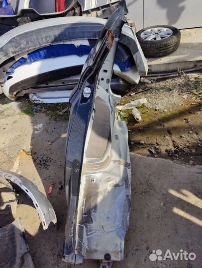 Четверть правый бок Сузуки Гранд Витара