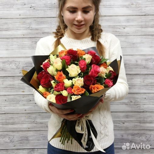 Букет из 25 роз. Подарок девушке