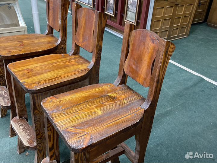 Барный стул массив