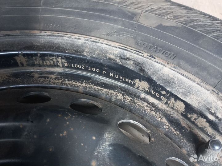 Yokohama IceGuard Stud IG65 215/65 R16 102T