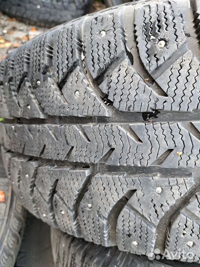 Bridgestone Ice Cruiser 7000 235/60 R17