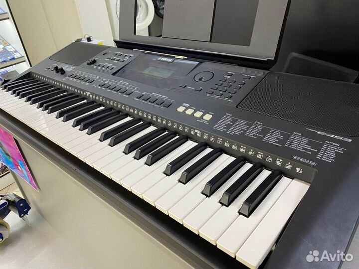 Синтезатор Yamaha PSR-E453