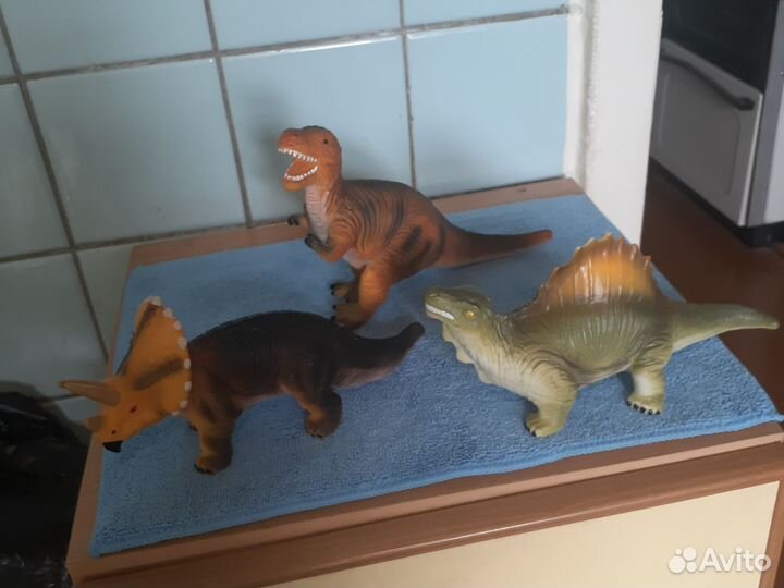 Игрушки динозавры