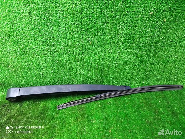 Поводок стеклоочистителя заднего Skoda Octavia A5