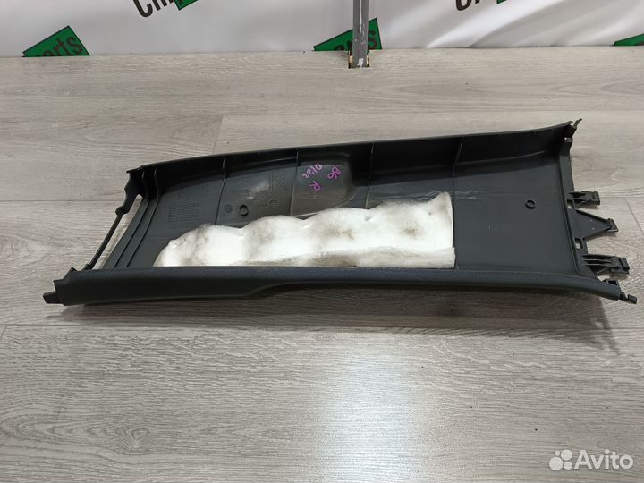 Накладка стойки R для Volkswagen Passat B6 CC B7