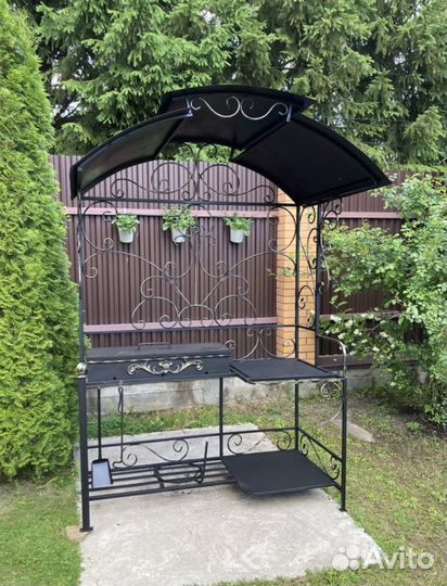 Беседка с мангалом