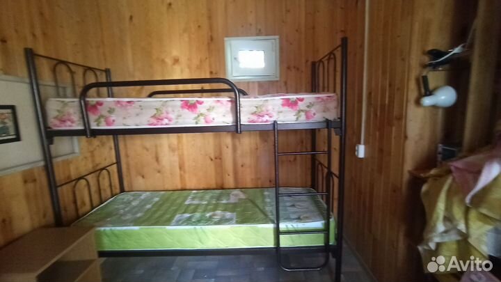 Двухъярусная кровать