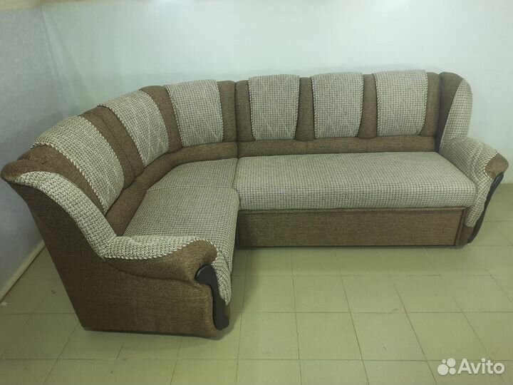 Угловой диван