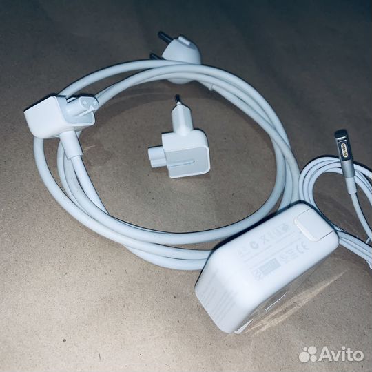 Зарядное устройство Apple MagSafe 45W для Macbook