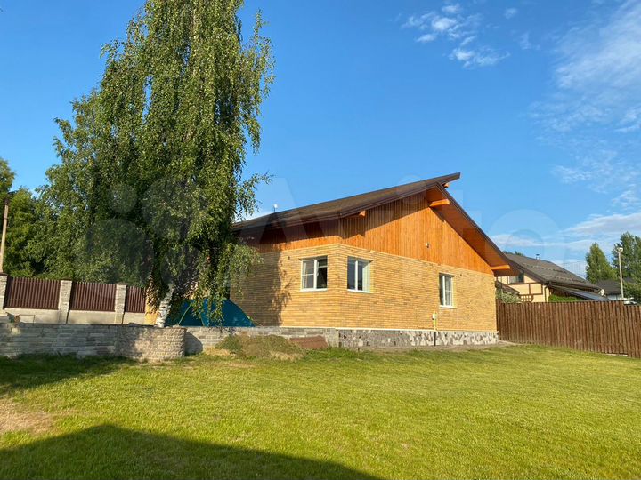 Дом 240 м² на участке 25 сот.