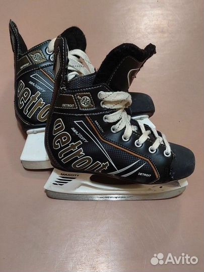 Коньки хоккейные Detroit 39