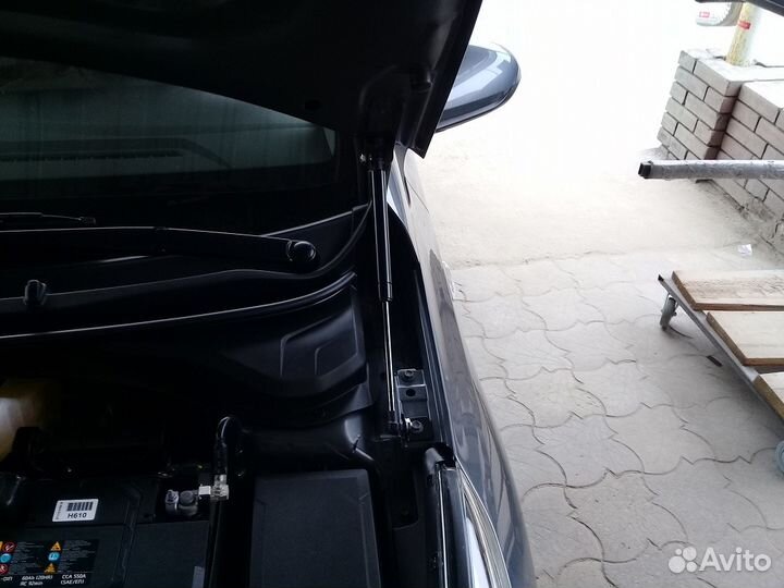 Упоры капота Hyundai Solaris (2017-н.в.)